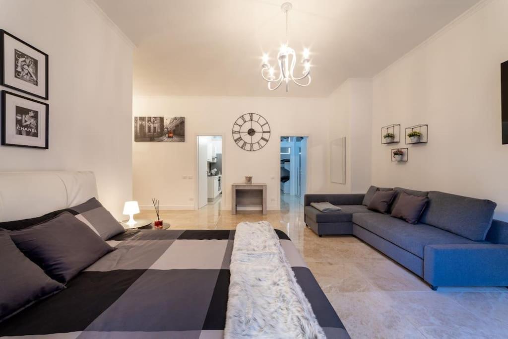 San Babila - Luxury Milanese Apartment Eksteriør billede