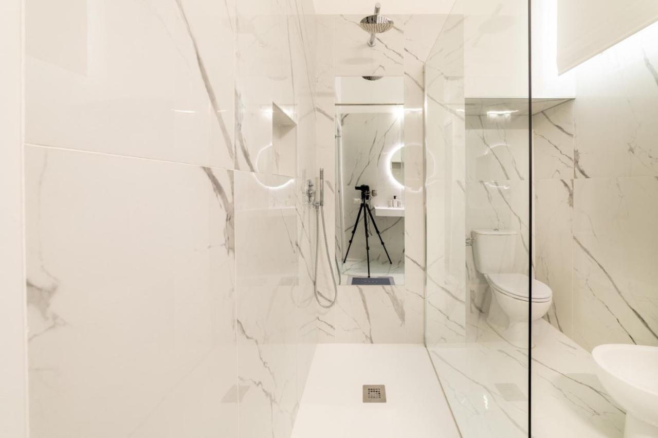 San Babila - Luxury Milanese Apartment Eksteriør billede