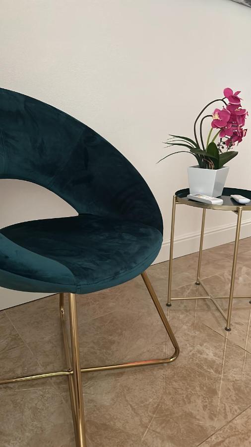 San Babila - Luxury Milanese Apartment Eksteriør billede